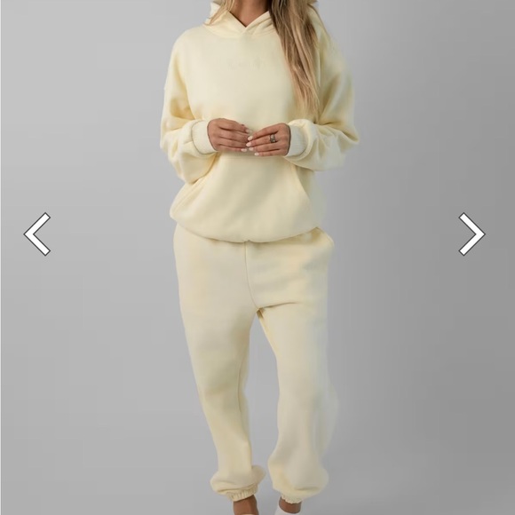 Comfrt Pants - Women's Cream Joggers